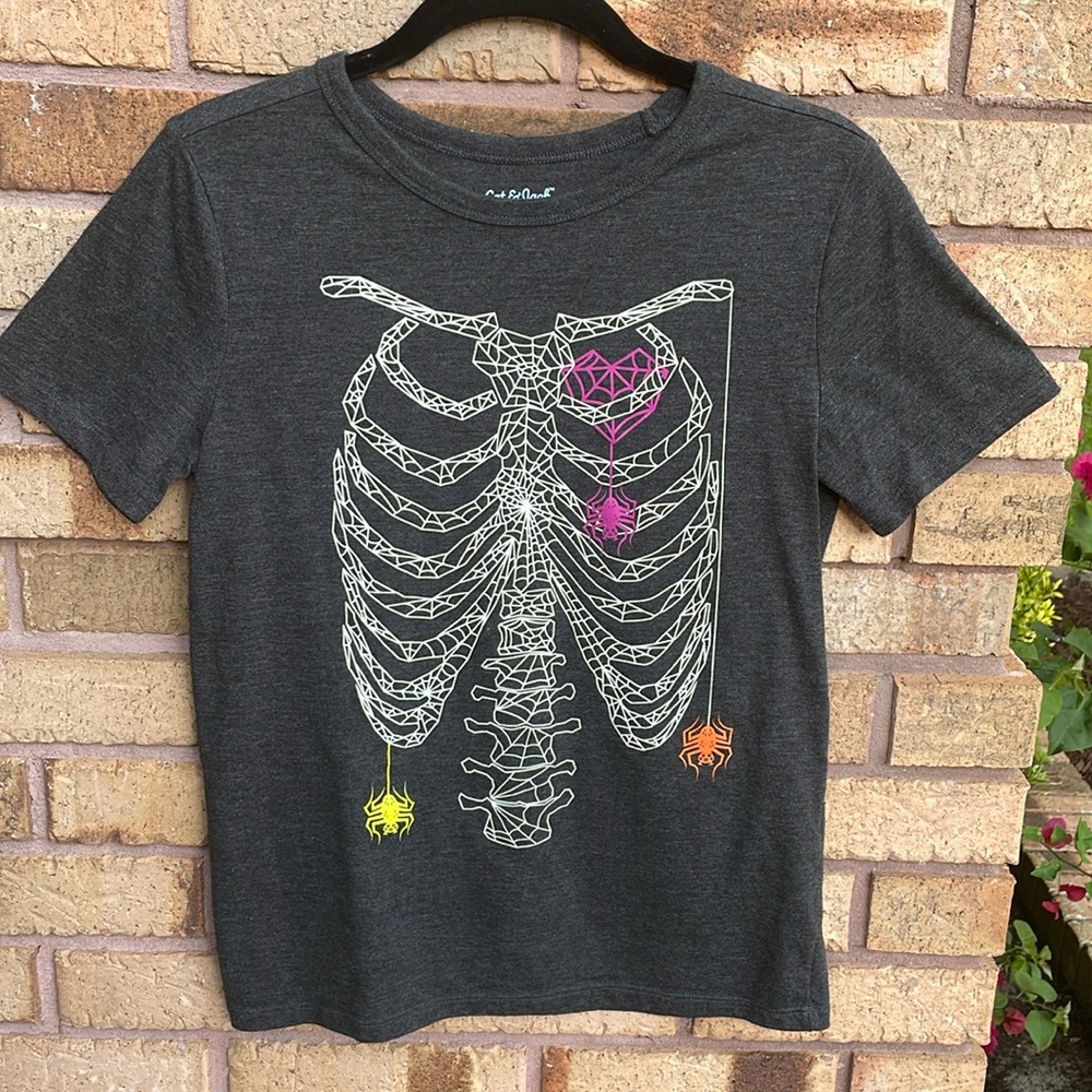 Cat & Jack T-shirt